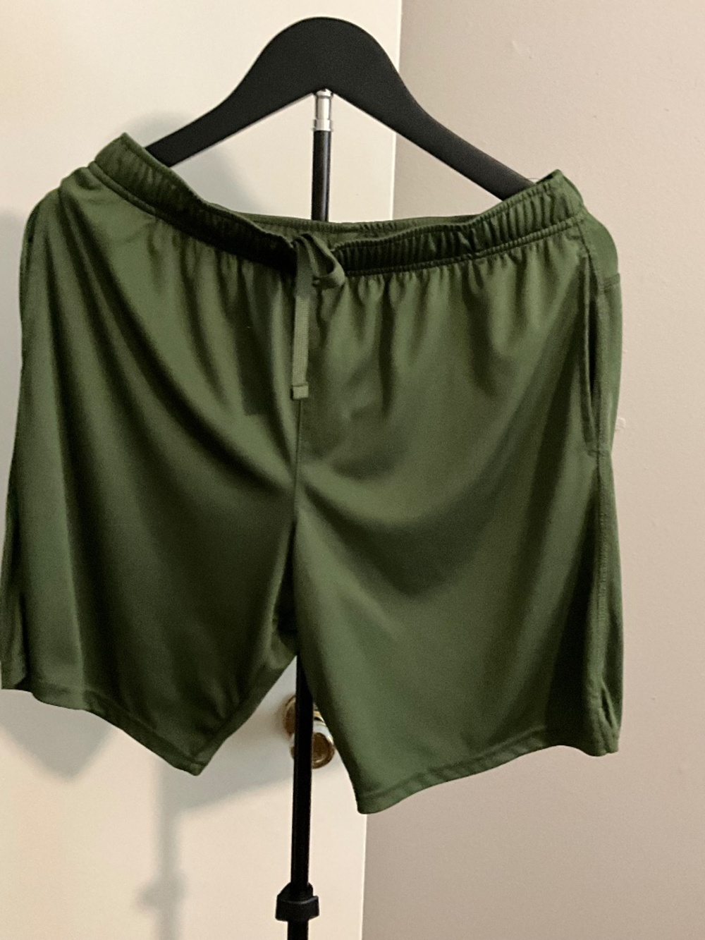 Athletic Works Boys Husky XL (14-16) Mesh Active Shorts - Green